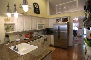 2070 Stoney Mdw Dr, Murfreesboro TN  37128-7659 exterior