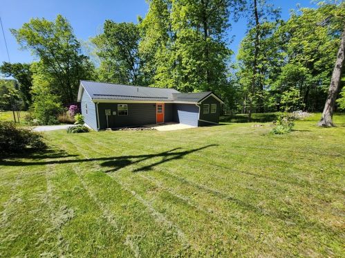 216 Giesey Rd, Ligonier PA  15658-3561 exterior
