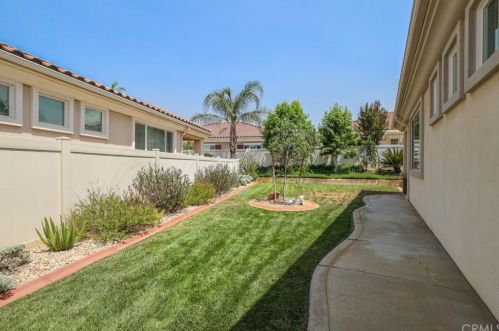 968 Wind Flower Rd, Beaumont CA  92223-8543 exterior