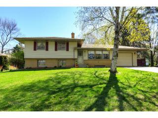2724 Virginia Ave, Saint Paul, MN 55113-2447