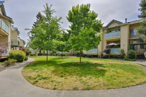 3074 Fostoria Cir, Danville CA  94526-5563 exterior