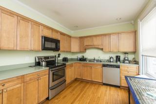 133 Dupont St, Philadelphia PA  19127-1228 exterior