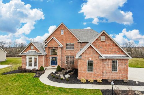 1638 Eagle Creek Dr, Marion, OH 43302-8144