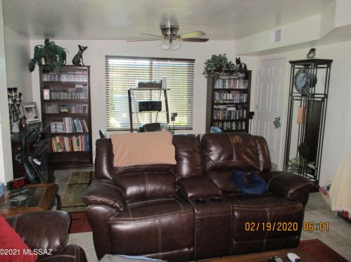 4860 Prudence Rd, Tucson AZ 85730-4318 exterior