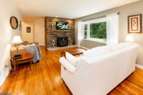 502 Ridge Rd, West Milford NJ  07480-1940 exterior