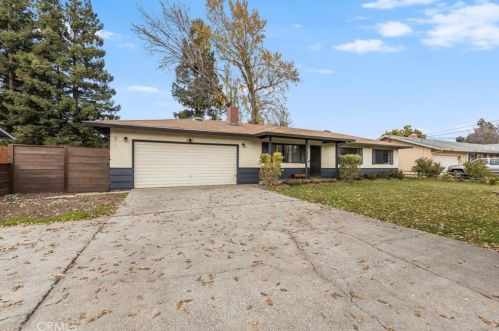 618 12th Ave, Chico CA  95926-2136 exterior