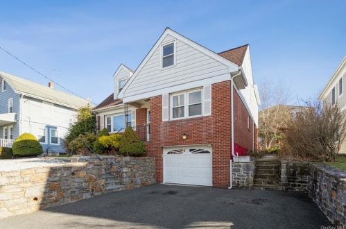 50 Lakeview Ave, White Plains, NY 10604-2606