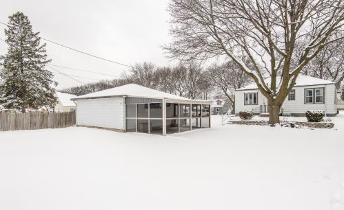 820 91st St, Milwaukee WI  53214-2845 exterior