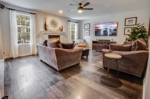 323 Honness Rd, Fishkill NY  12524-2983 exterior