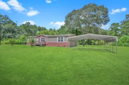 83 Booker Rd, Huntsville, TX 77320-1942