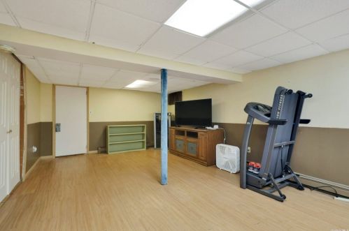 4 Rustic Gate, Panamoka NY  11961-2125 exterior