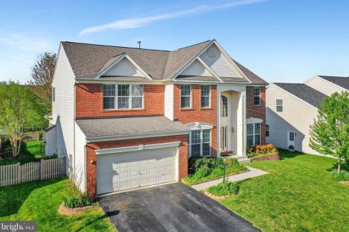 125 Victoria Ln, Charles Town WV  25414-5984 exterior