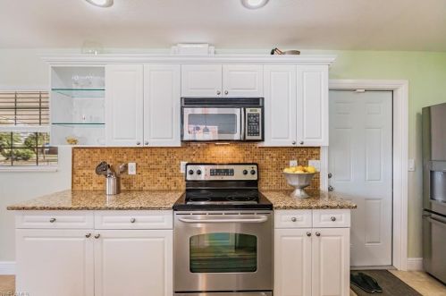 1165 Cherokee Ave, Lehigh Acres FL 33936-6804 exterior