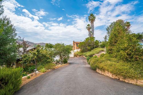 8454 Vista Del Cajon Pl, Lakeside CA  92040-5521 exterior