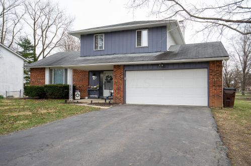 47 Imperial Dr, Pataskala, OH 43062-9430