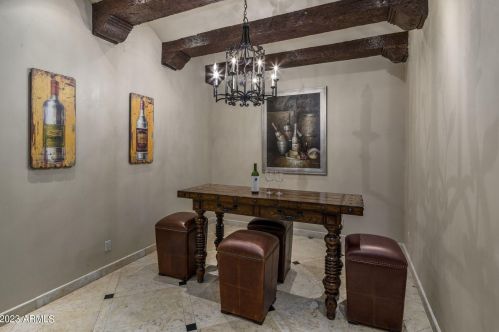 41 Biltmore Est, Phoenix AZ 85016-2819 exterior