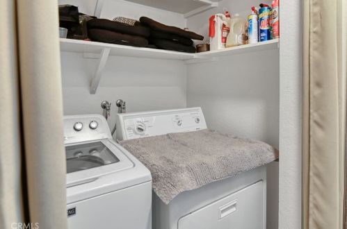 40152 Calle Plana, Santa Clarita CA  91390-1086 exterior