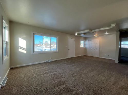 3303 Dale St, Manitowoc, WI 54220-4330