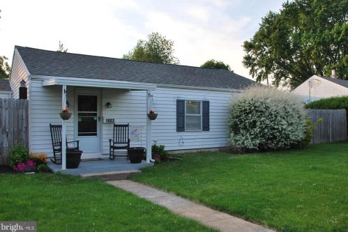 1003 Forrest Ave, Norristown, PA 19401-5203