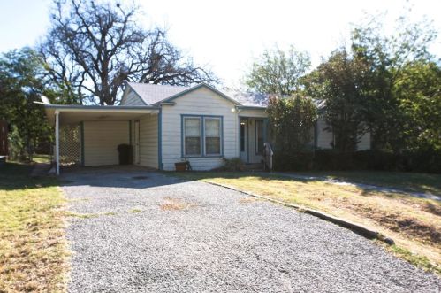 809 Brazos St, Weatherford TX  76086-5316 exterior
