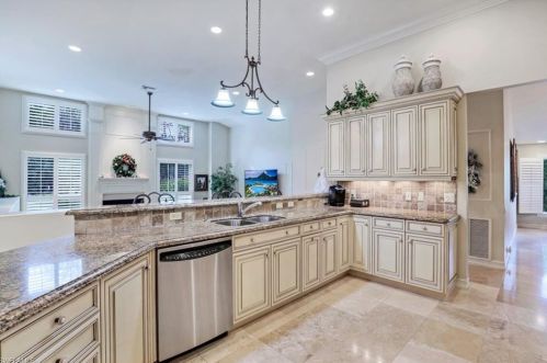 4224 Snowberry Ln, Naples, FL 34119-8513