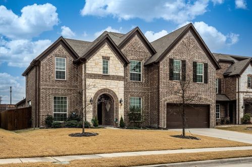 3104 Horizons Dr, Oak Point, TX 75068-2790