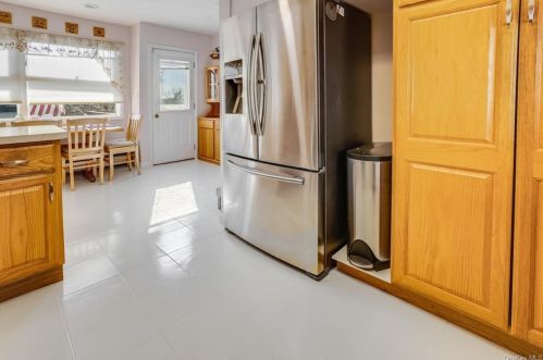 19 Hillcrest Ave, Crotonville NY  10562-1921 exterior