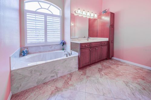 519 Laurel Rd, Nokomis FL  34275-5243 exterior