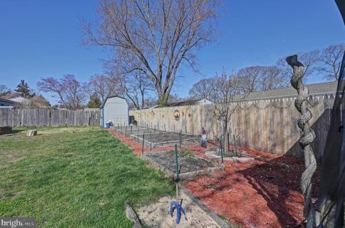 33 Anchorage Blvd, Berkeley Township NJ  08721-1860 exterior