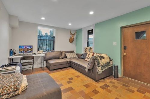 2620 10th Ave, Beaver Falls PA  15010-3711 exterior