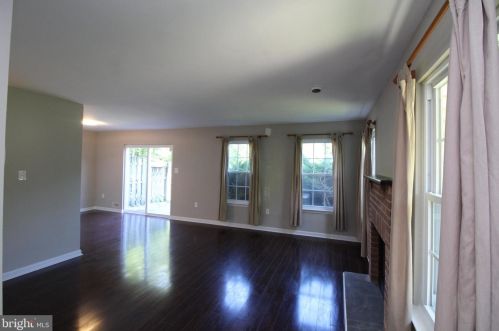 418 Stonebridge Blvd, New Castle, DE 19720-6756