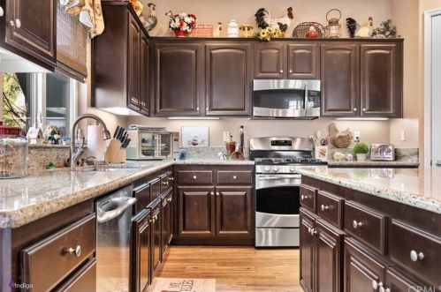 6019 Dubois Pl, Bakersfield CA  93306-7590 exterior