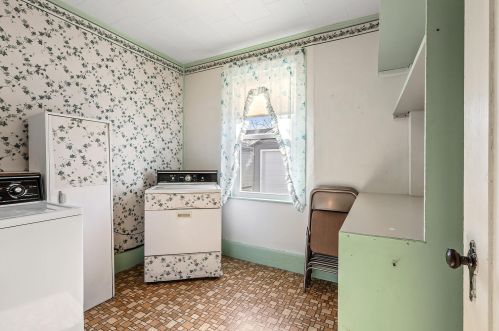 1413 Clark St, Manitowoc WI 54220-5110 exterior