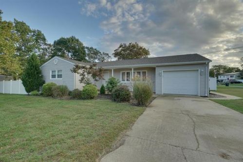 466 Vassar Pl, Bricktown, NJ 08723-5028