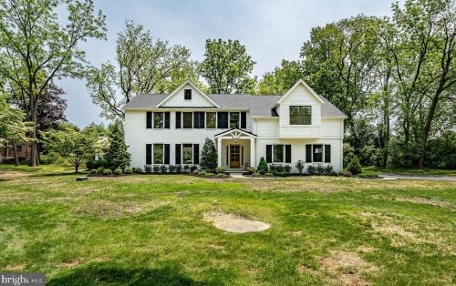 2058 Waterloo Rd, Berwyn, PA 19312-2126
