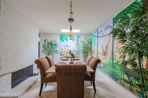 1029 Cactus Wren Dr, Phoenix AZ 85051-8187 exterior