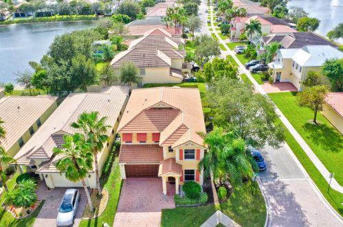 216 Belle Grove Ln, West Palm Beach, FL 33411-4551