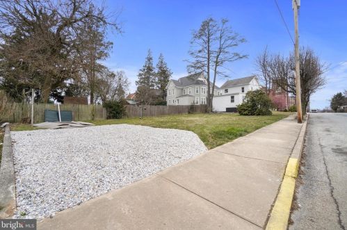 104 High St, Red Lion PA  17356-1606 exterior