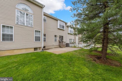 8205 Normandy Dr, Mount Laurel NJ  08054-5951 exterior