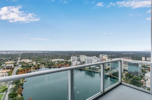 150 Robinson St, Orlando FL 32801-1618 exterior