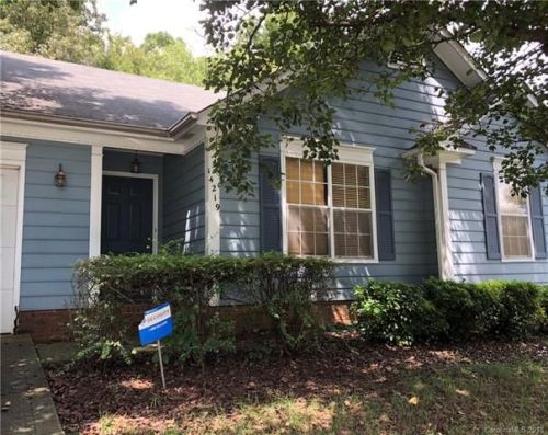 14219 Carriage Lake Dr, Charlotte, NC 28273-9126