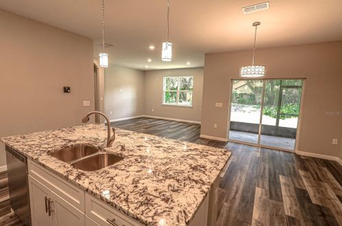 1713 14th St, Sanford FL  32771-3102 exterior