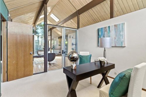 1103 Homestead Rd, Sunnyvale CA  94087-5156 exterior