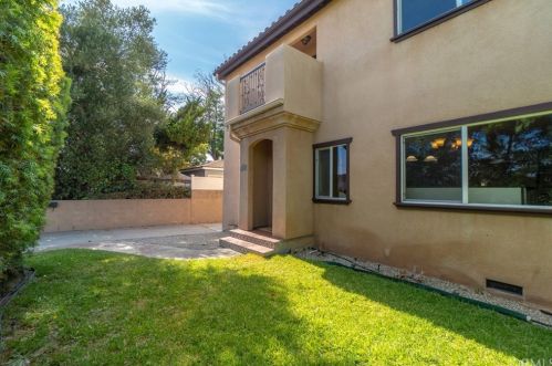 2409 Carson St, Torrance CA  90501-3120 exterior