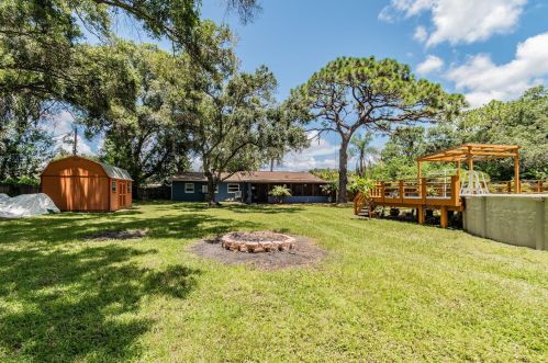 5872 60th Ave, Saint Petersburg FL  33709-1993 exterior