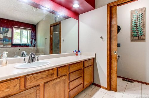 16034 Loyola Dr, Denver CO 80013-3315 exterior