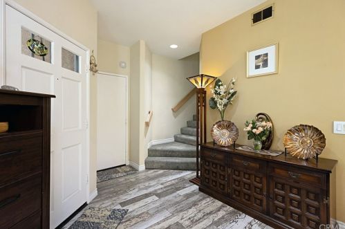 24 Morning Glory, Trabuco Canyon CA  92688-1522 exterior