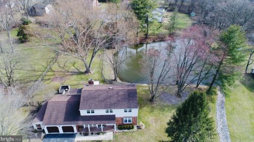 272 Pond Dr, Hockessin, DE 19707-9239