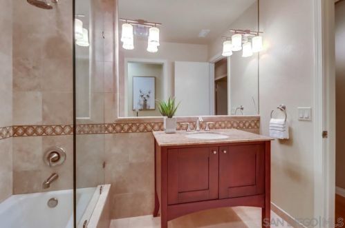 10370 Viacha Dr, San Diego CA  92124-3411 exterior