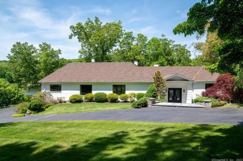 20 Hidden Brook Dr, Brookfield Center CT  06804-1306 exterior